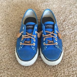 Sperry blue Pier View slip-on shoes size 5